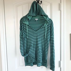 Splendid green and blue stretch pullover hoodie